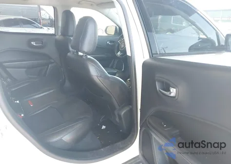 2019 Jeep Compass Latitude 4X4 from USA, damaged, VIN 3C4NJDBB3KT654263